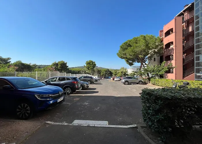 Charmant Studio Cabine *